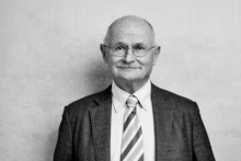 Dr. Eberhard  Braun