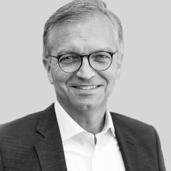  Stephan  Altenburg