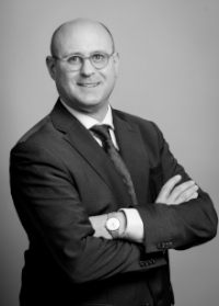 Dr. Tobias  Brouwer