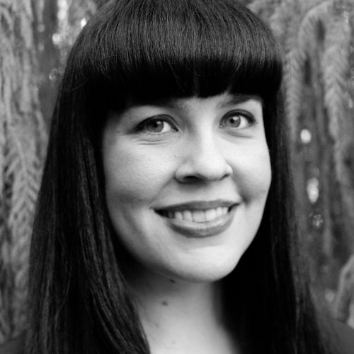 Autorenportrait Caitlin Doughty