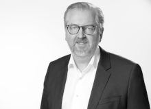 Prof. Frank Siegburg