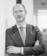 Dr. Eric Lindner