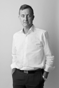 Dr. Jörg  Büchner