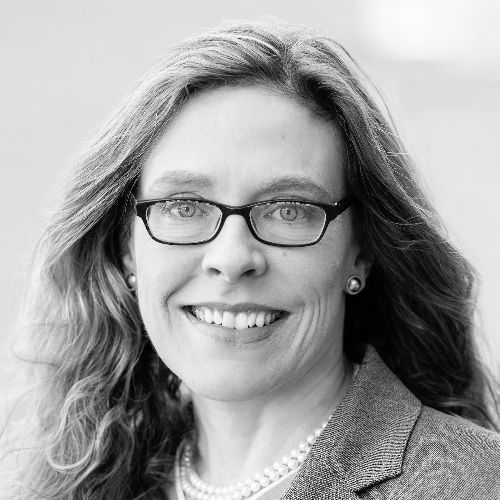 Autorenportrait Mary Elise Sarotte
