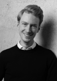 Dr. Ole  Lueg
