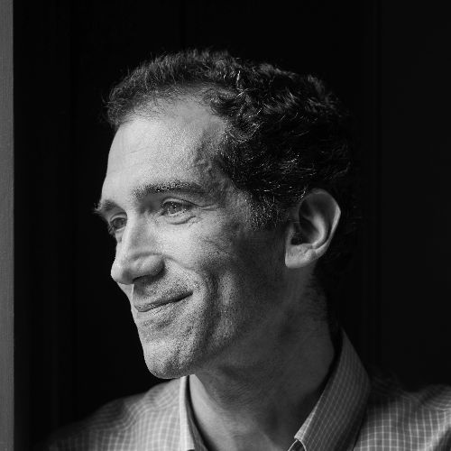 Autorenportrait Daniel Mason