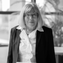 Prof. Dr. Dres. h.c. Monika Schlachter-Voll
